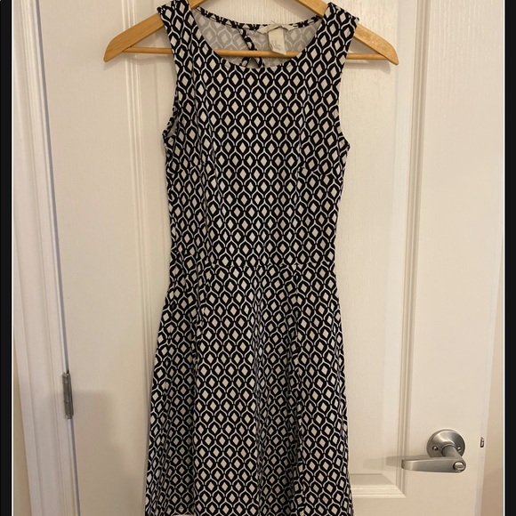 H&M dress - Picture 1 of 2